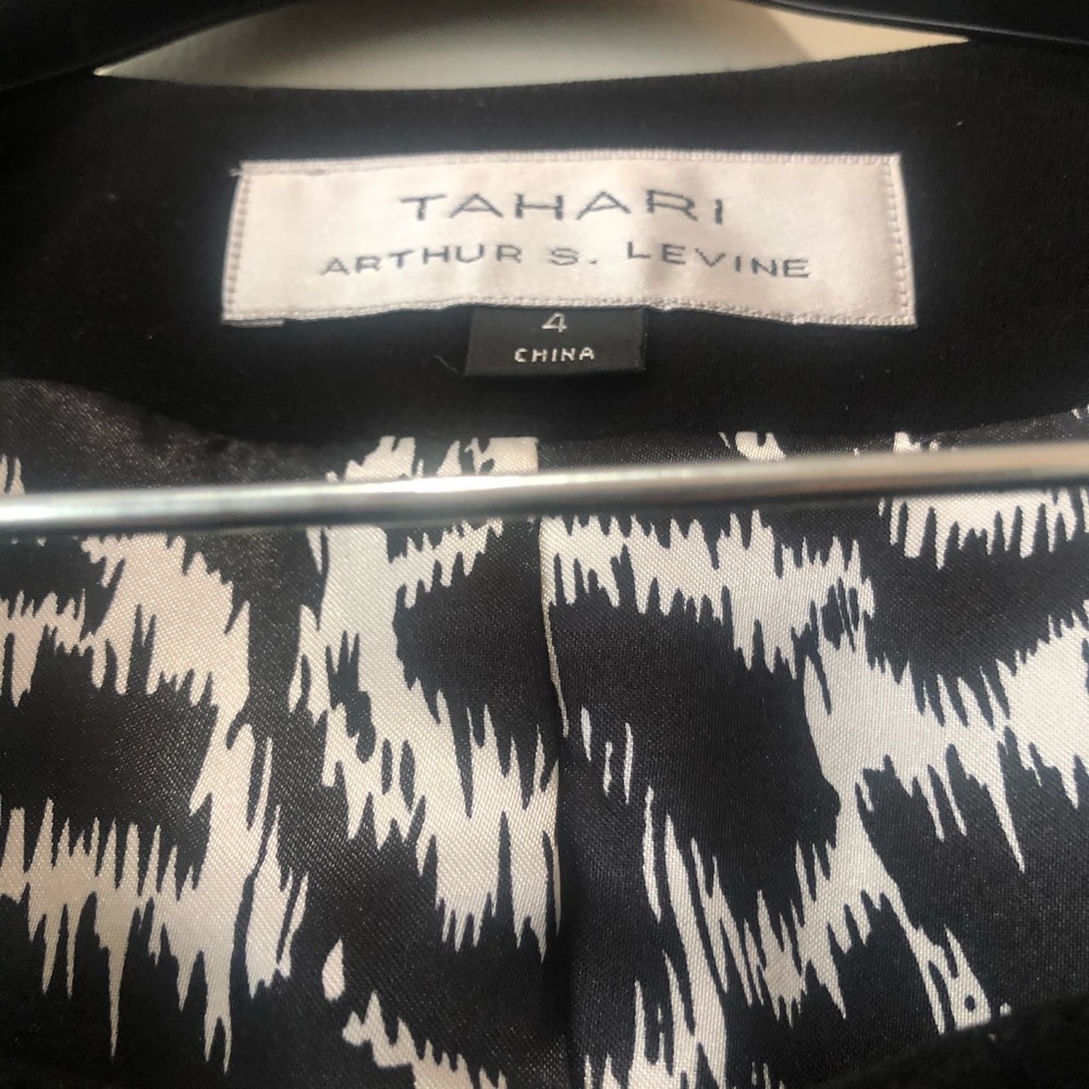 Tahari pant suit